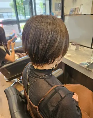 ショート カラー 関口 友菜のヘアスタイル