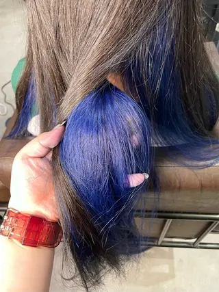 カラー ミルクティーベージュ ブリーチ🖤サヤカのヘアスタイル