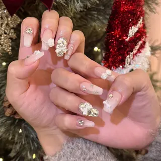 ネイル シュシュ 🎀 girly nailのネイルデザイン