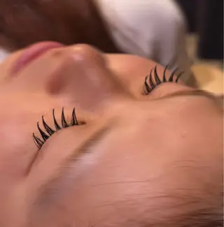 マツエク・マツパ 透明感カラー🫧🎀 まりなのヘアスタイル