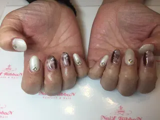 ネイル ネイルリボン 受付スタッフのネイルデザイン