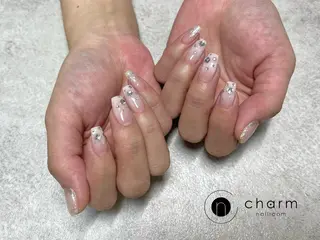 ネイル ネイルルーム チャームのネイルデザイン