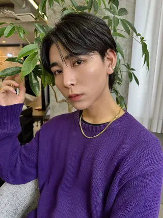 メンズ 曲がる縮毛矯正 センターパート/翼のヘアスタイル