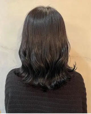 ミディアム カラー 仲村 夏希のヘアスタイル