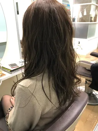 ロング カラー 吉田 凌也のヘアスタイル