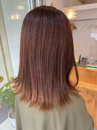 ミディアム 石川 葵のヘアスタイル
