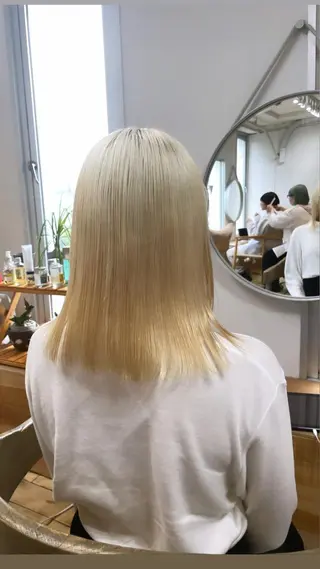 カラー ネイル マツエク・マツパ アイブロウ ⭐ハイトーンブリーチ ミルクティーピンクのヘアスタイル