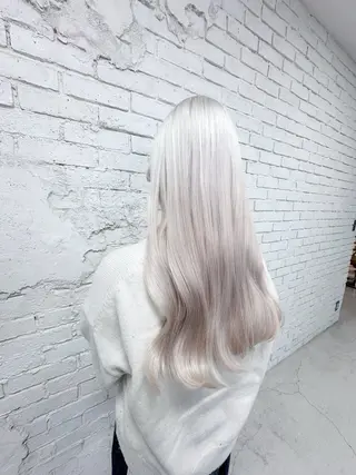 ロング カラー レイヤーブリーチ特化 ホワイト専門/岸のヘアスタイル