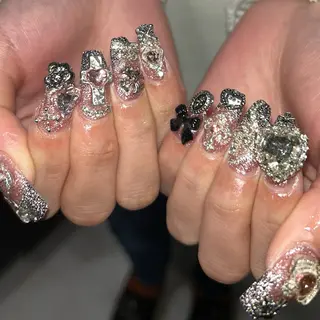 ネイル MODA MANAMIᵕ̈のネイルデザイン