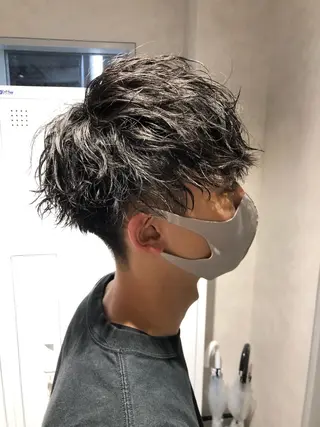 ショート カラー パーマ メンズ 関西センターパート メンズモデル募集のヘアスタイル
