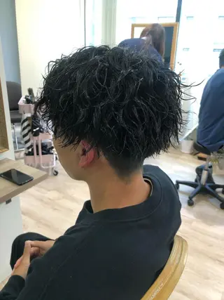 ショート カラー パーマ メンズ 関西センターパート メンズモデル募集のヘアスタイル