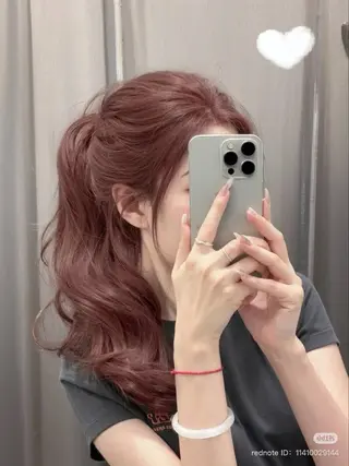 ロング 韓国風レイヤーカラー ライムのヘアスタイル