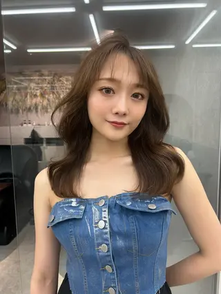 ミディアム カラー ヘアアレンジ fumika🎀 ベージュのヘアスタイル