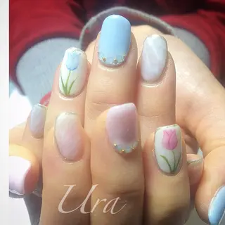 ネイル UrakoNail 《nail》のネイルデザイン