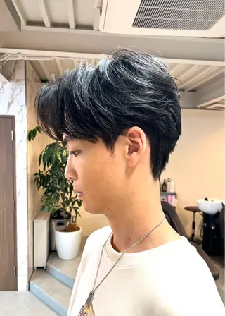 ショート パーマ メンズ 王子田 隼のヘアスタイル