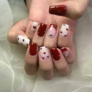 ネイル salon de 4H所属・小林 麻里のネイルデザイン