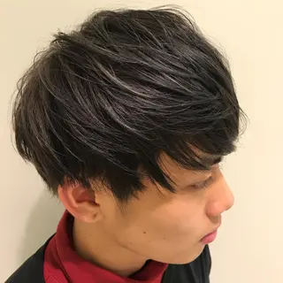 ショート カラー メンズ 鳥越 一希のヘアスタイル