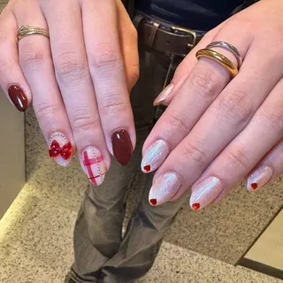 ネイル RIEKO🍒 ワンホン♡推しネイルのネイルデザイン