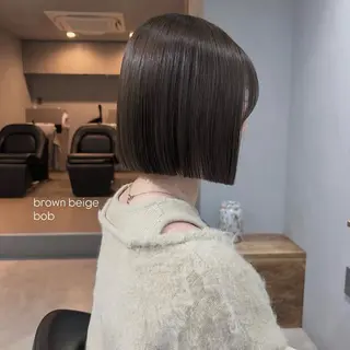 ミディアム カラー akane/ボブ /ブラウンベージュのヘアスタイル