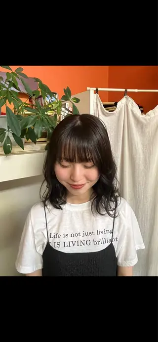 セミロング カラー 小林 かんなのヘアスタイル