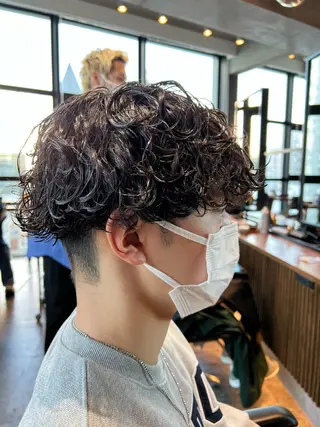 ショート パーマ メンズ 波巻きスパイラルパー マ/シャドウパーマ駿のヘアスタイル