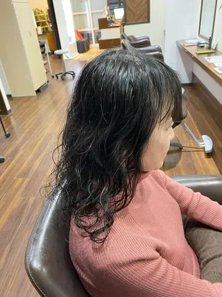 ミディアム パーマ ☘️お悩み解決☘️ 岡部恒輝のヘアスタイル