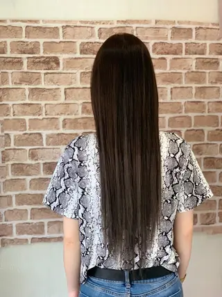 ミディアム カラー ヘアアレンジ ネイル マツエク・マツパ 毛穴改善/脱毛 ネイル　川上久仁子のエステ・リラクイメージ