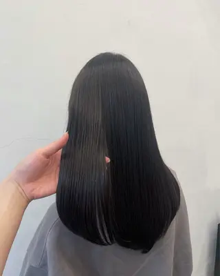 カラー NENE/GARTE 代官山/渋谷のヘアスタイル