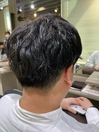 ショート パーマ メンズ 透明感カラー& メンズアイブロウ専門のヘアスタイル