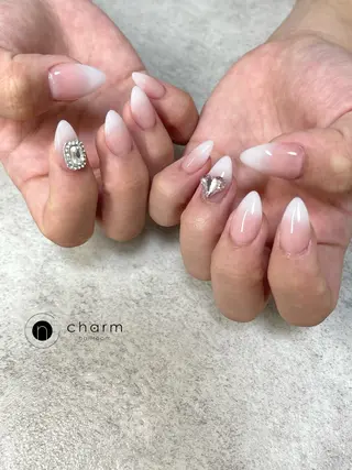 ネイル ネイルルーム チャームのネイルデザイン