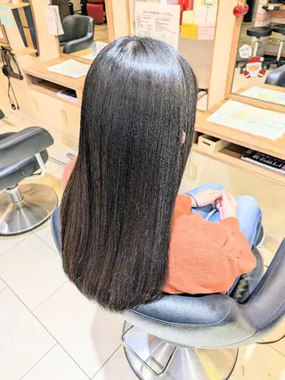 ロング 塚原 友紀子のヘアスタイル