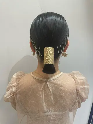 ミディアム 佐々木 芽衣のヘアスタイル