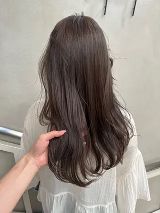 ロング カラー 佐藤 永夏のヘアスタイル