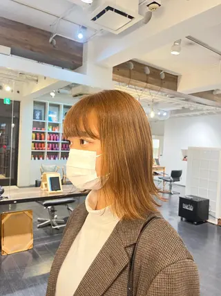 ミディアム カラー 細田 碧のヘアスタイル