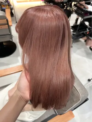 ミディアム カラー 赤みゼロ 🤎柔ベージュのヘアスタイル