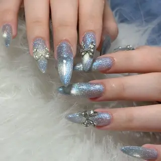 ネイル LAVISH nanamiのネイルデザイン