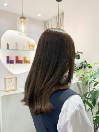 カラー miha HARVEYのヘアスタイル