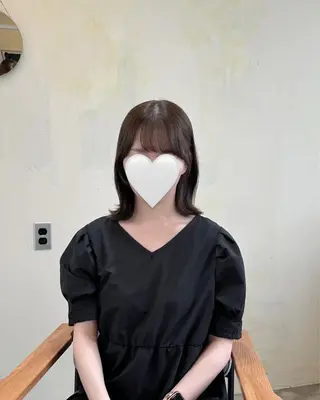 ミディアム 🍋透け感カラー🍃 オリーブ🍐Kahoのヘアスタイル