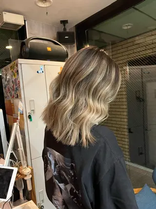 ミディアム カラー LAFF きよののヘアスタイル