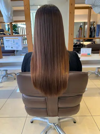 ロング 青山 光のヘアスタイル