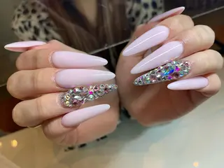 ネイル ネイルルーム チャームのネイルデザイン