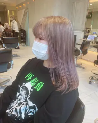 セミロング オリーブ カラー✨有坂映哉のヘアスタイル