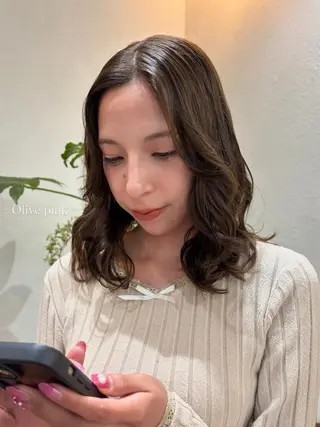 ミディアム 櫻木李紗/暖色カラー 透明感カラーのヘアスタイル