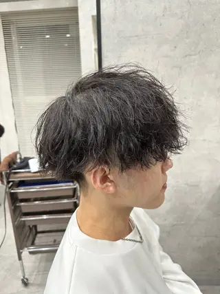 ショート パーマ メンズ ユウ🪄 パーマ指名No1のヘアスタイル
