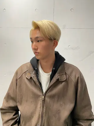 カラー メンズ マツダ レンのヘアスタイル