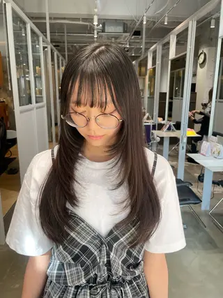 ロング Helena_ まひろのヘアスタイル