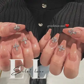 ネイル 倉石 百恵のネイルデザイン