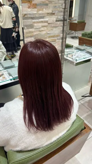 ロング カラー 金子 歩美のヘアスタイル