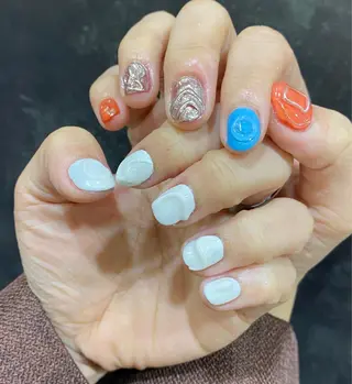 ネイル TSUNA 🌙 Lim 五反田のマツエク・マツパデザイン