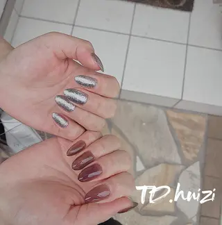 ミディアム めぐみのネイルサロン スタッフ練習のネイルデザイン